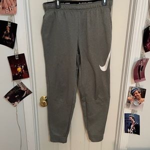 sweatpants